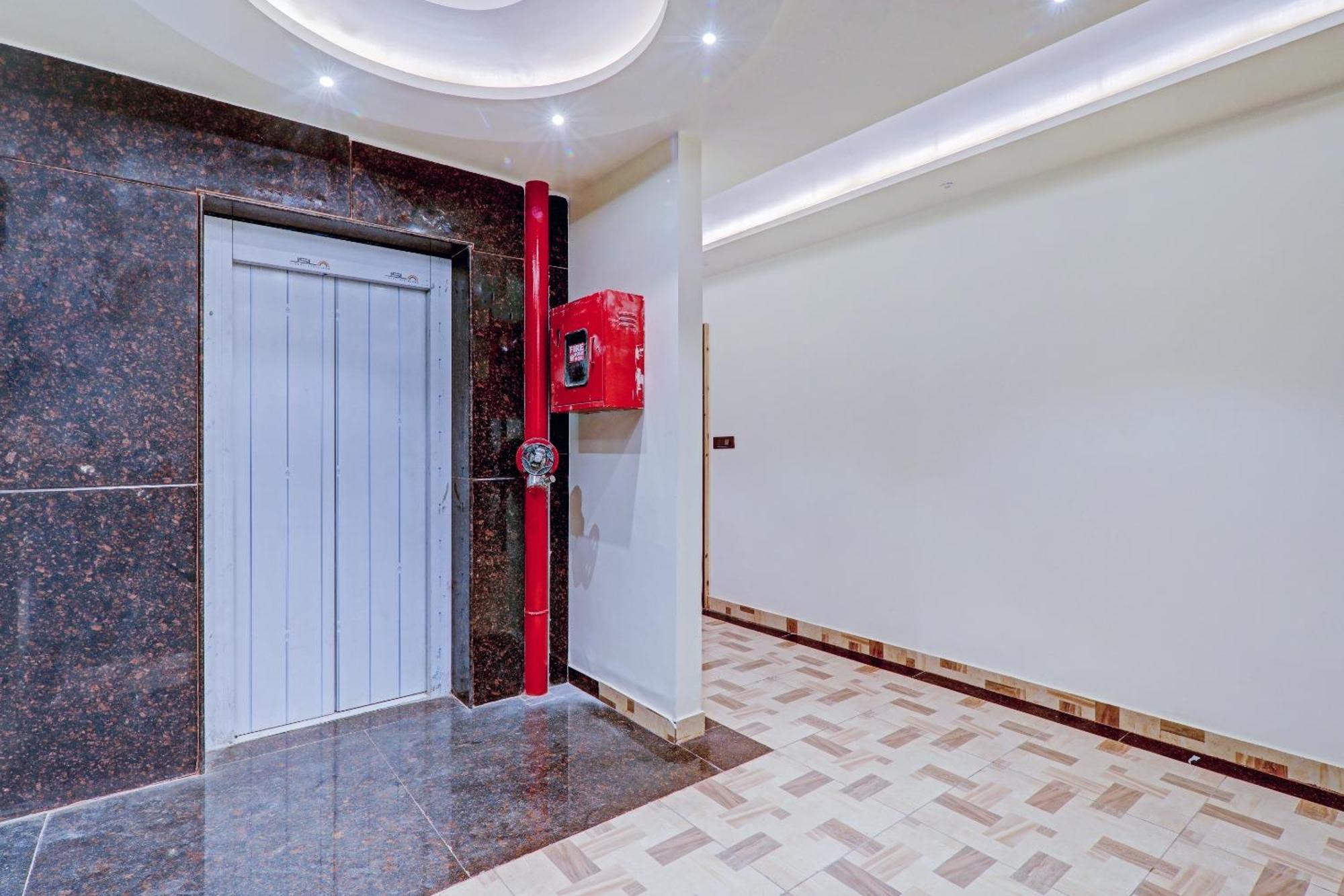 Hotel Super Townhouse Riddhi Residency Lucknow Exterior foto